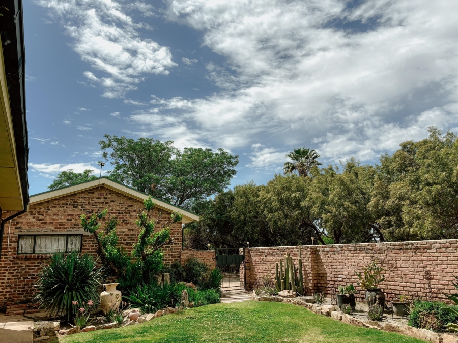 5 Bedroom Property for Sale in Bethulie Free State